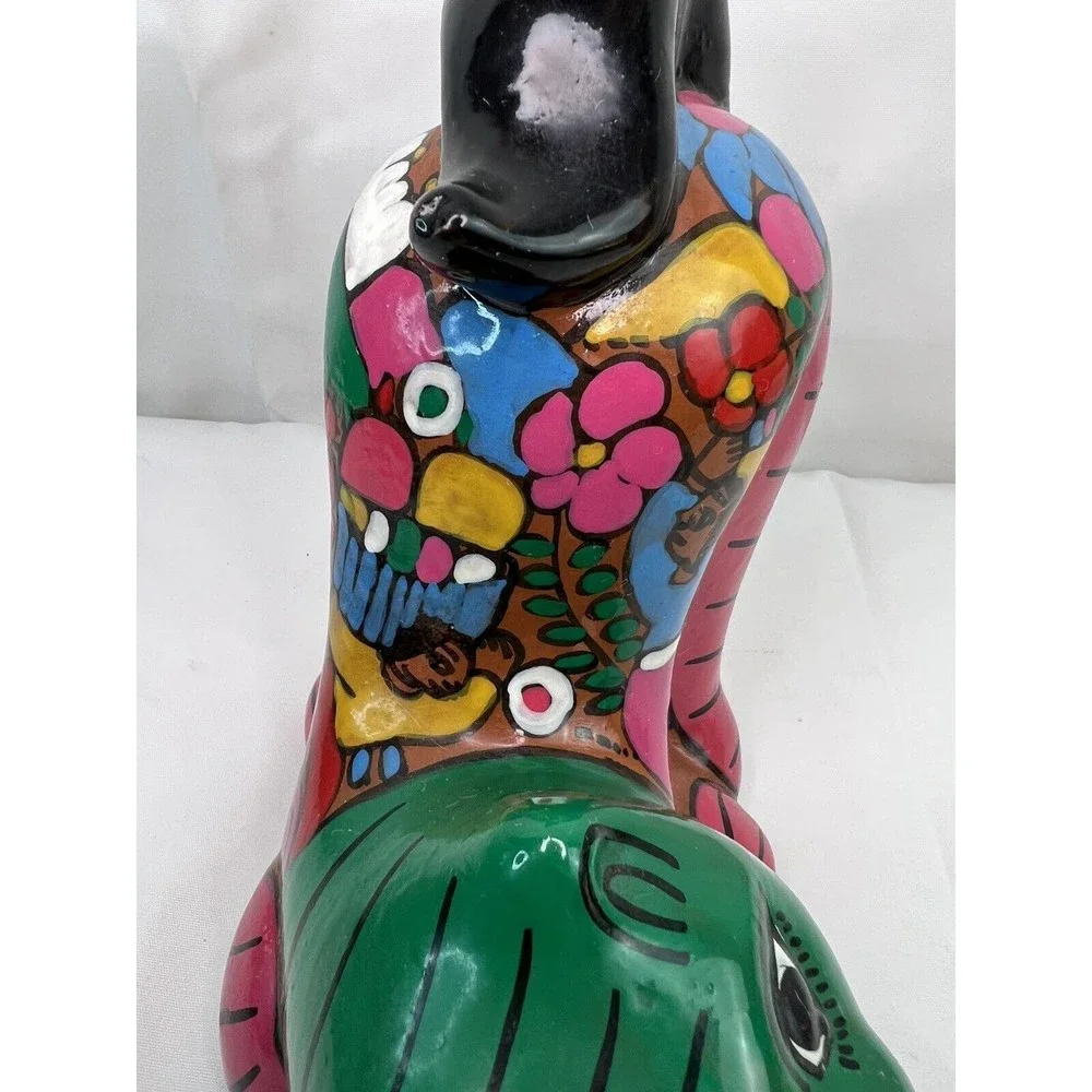 Mexican Folk Art Pottery‎ CAT Figurine Scene of People Celebrating Hand Painted